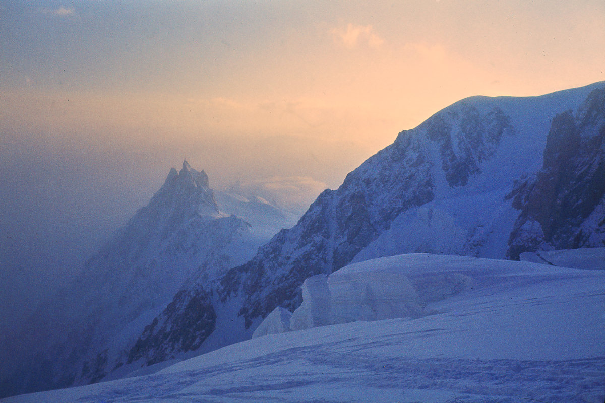 Aiguille du Midi, ascent to Mont Blanc